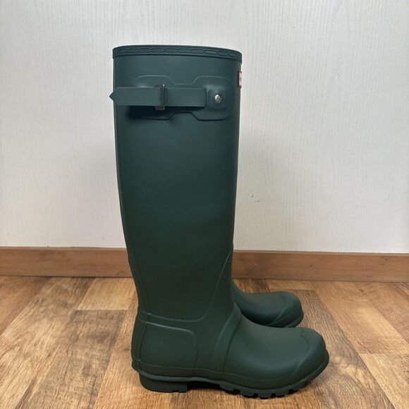Hunter Green Women's Winter & Rain Boots - Picture 2 of 16